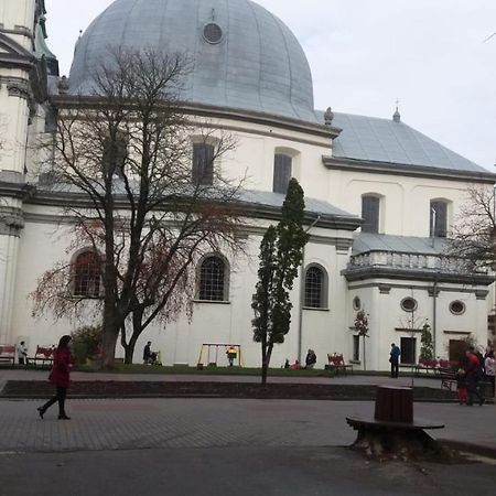 Central Studio Ternopil Buitenkant foto
